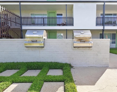 2200 Dickson Dr - Photo Thumbnail 30