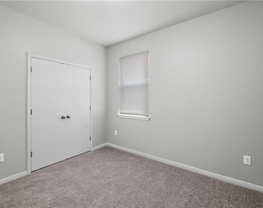 251 Pearl Way - Photo Thumbnail 19