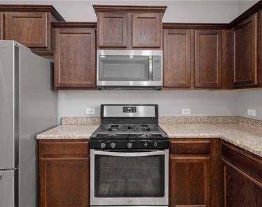 251 Pearl Way - Photo Thumbnail 10
