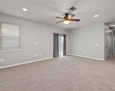 251 Pearl Way - Photo Thumbnail 4