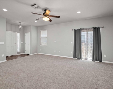 251 Pearl Way - Photo Thumbnail 5
