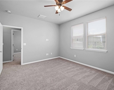 251 Pearl Way - Photo Thumbnail 14