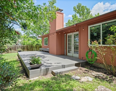8914 Sparkling Creek Dr - Photo Thumbnail 23