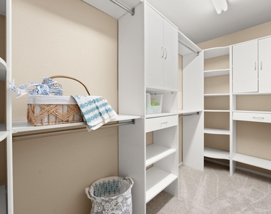 8914 Sparkling Creek Dr - Photo Thumbnail 17