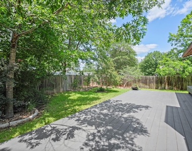 8914 Sparkling Creek Dr - Photo Thumbnail 22