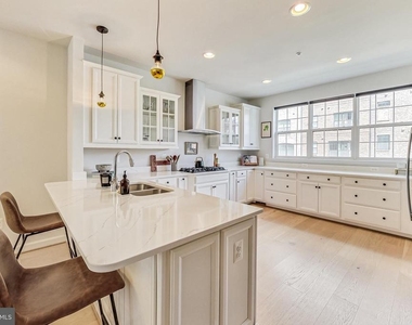 509 Triggerfish Drive - Photo Thumbnail 8