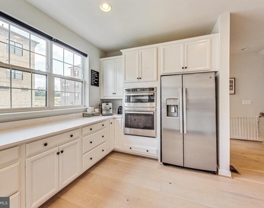 509 Triggerfish Drive - Photo Thumbnail 9