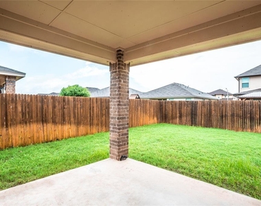 209 Reagor Dr - Photo Thumbnail 17
