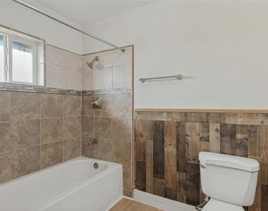 196 Tobias St - Photo Thumbnail 16