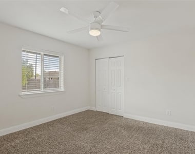 196 Tobias St - Photo Thumbnail 15
