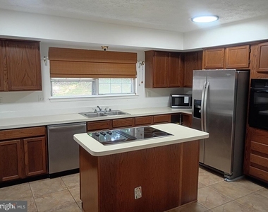 4805 Ashford Place - Photo Thumbnail 44
