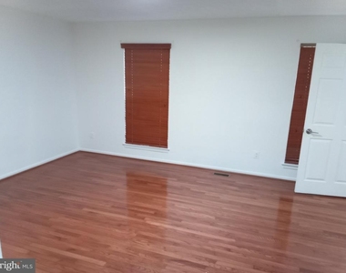 4805 Ashford Place - Photo Thumbnail 34