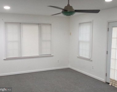 4805 Ashford Place - Photo Thumbnail 24