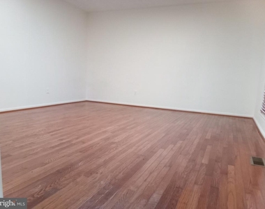 4805 Ashford Place - Photo Thumbnail 35