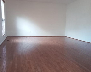 4805 Ashford Place - Photo Thumbnail 39