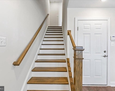 6402 47th Street - Photo Thumbnail 4