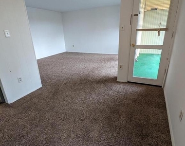 7318 Donnell Place - Photo Thumbnail 7