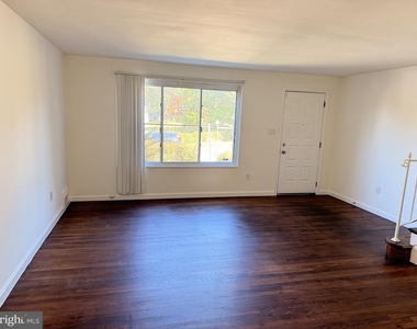 3539 Madison Place - Photo Thumbnail 4