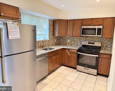 3539 Madison Place - Photo Thumbnail 5
