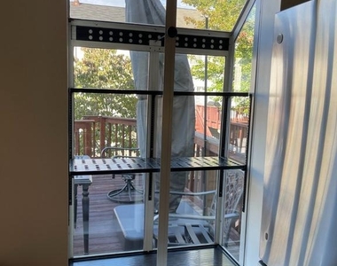 5235 Hil Mar Drive - Photo Thumbnail 7