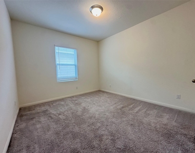103 Gray Fox Loop - Photo Thumbnail 18