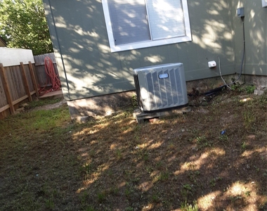 1204 Orchard Park Cir - Photo Thumbnail 13