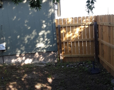 1204 Orchard Park Cir - Photo Thumbnail 19
