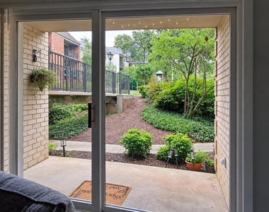 882 College Parkway - Photo Thumbnail 18
