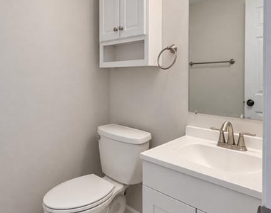 882 College Parkway - Photo Thumbnail 17
