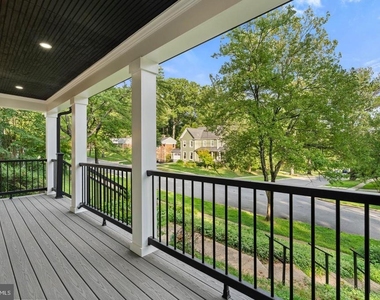 9414 Wadsworth Drive - Photo Thumbnail 5