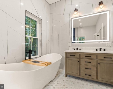 9414 Wadsworth Drive - Photo Thumbnail 24