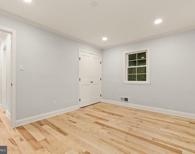 9414 Wadsworth Drive - Photo Thumbnail 43