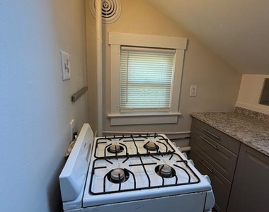 7908 Flower Avenue - Photo Thumbnail 24