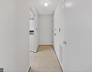 3364 Hewitt Avenue - Photo Thumbnail 14