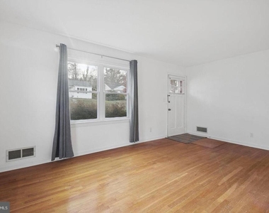 11807 College View Drive - Photo Thumbnail 5