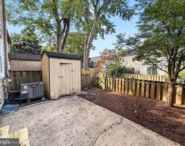 8 Big Acre Square - Photo Thumbnail 19