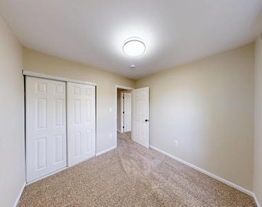 8 Big Acre Square - Photo Thumbnail 8