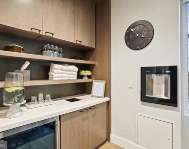 8551 Connecticut Avenue - Photo Thumbnail 32
