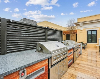 8551 Connecticut Avenue - Photo Thumbnail 10