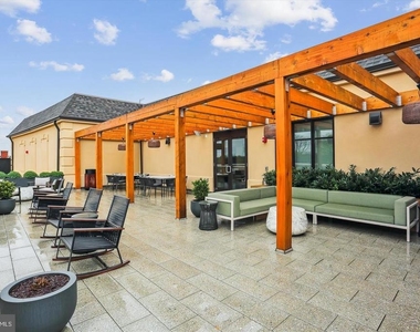 8551 Connecticut Avenue - Photo Thumbnail 14