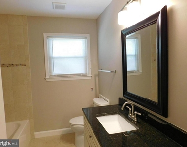 1725 Glastonberry Road - Photo Thumbnail 17