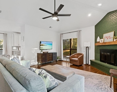 11306 Zyle Ln - Photo Thumbnail 14