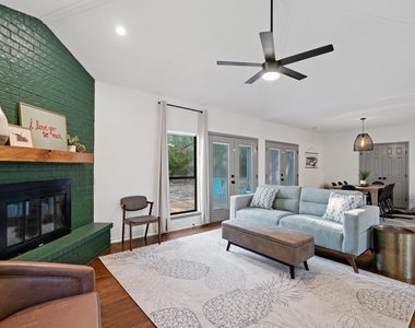 11306 Zyle Ln - Photo Thumbnail 12