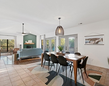 11306 Zyle Ln - Photo Thumbnail 15