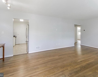 1100 Gilbert Road - Photo Thumbnail 4
