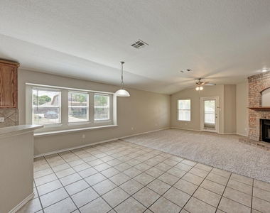 601 Timothy John Dr - Photo Thumbnail 12