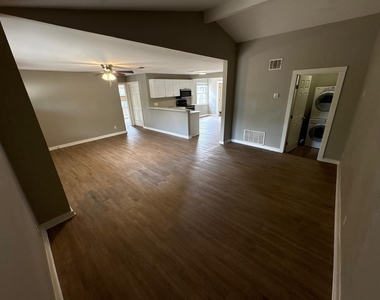 6703 Galindo St - Photo Thumbnail 5