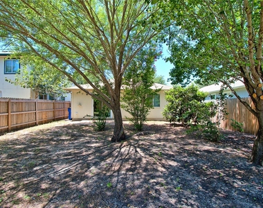 16418 Hamilton Point Cir - Photo Thumbnail 19