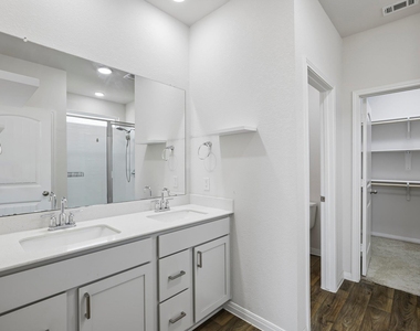 149 Mackinac Ln - Photo Thumbnail 13