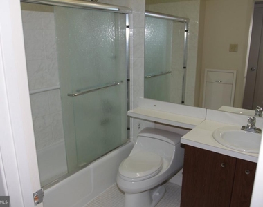 31 Stonehenge Circle - Photo Thumbnail 6